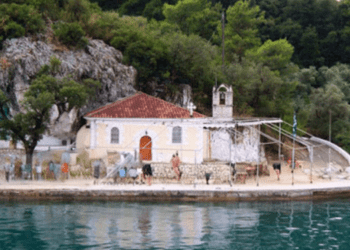 Γιορτάζει Η Αγία Κυριακή στο Νυδρί Λευκάδας: Το Εκκλησάκι του Θαύματος και η Θρησκευτική Παράδοση