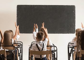 Συγχωνεύσεις Σχολικών Τμημάτων: Ποιες είναι οι Επιπτώσεις στην Εκπαίδευση;