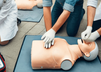 Μάθετε Πώς να Σώσετε Ζωές: Εκπαιδευτικά Σεμινάρια Πρώτων Βοηθειών από το ΕΚΑΒ