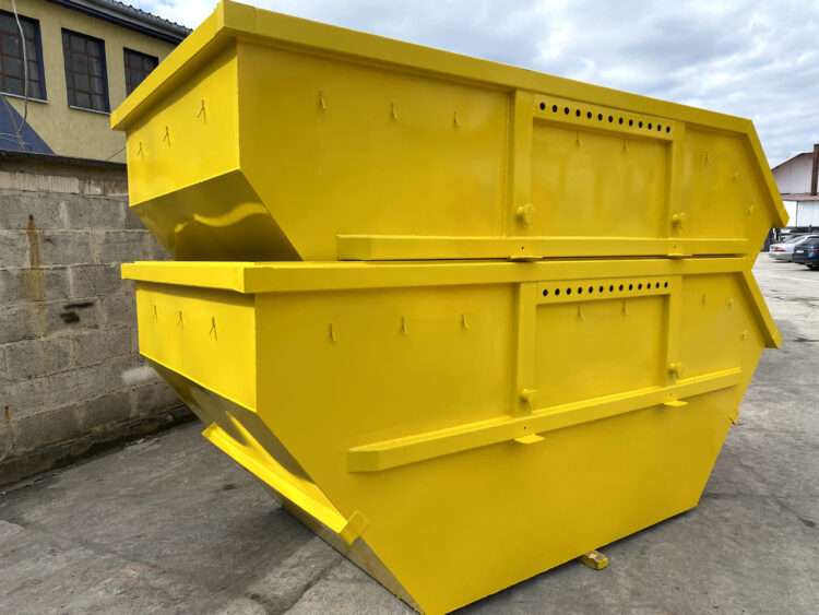 Κάντο όπως στο Αγρίνιο: Μια λύση για τις ανεξέλεγκτες μικρο-χωματερές της Βόνιτσας, με κίτρινους κάδους.