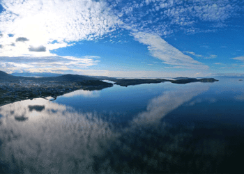 Ο Αμβρακικός Κόλπος σε Κρίση: Οι Αλιείς Αγωνίζονται για το Μέλλον 🌊