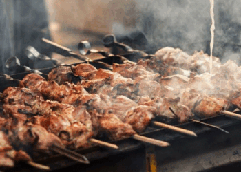 Fake news η φήμη για απαγόρευση ψησταριών στα πανηγύρια– Τι ισχύει πραγματικά