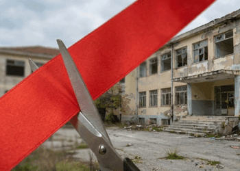 Το Παράδοξο των Δημοσίων Έργων: Η Αλήθεια για τα “Χρωματιστά” Λεφτά του ΕΣΠΑ